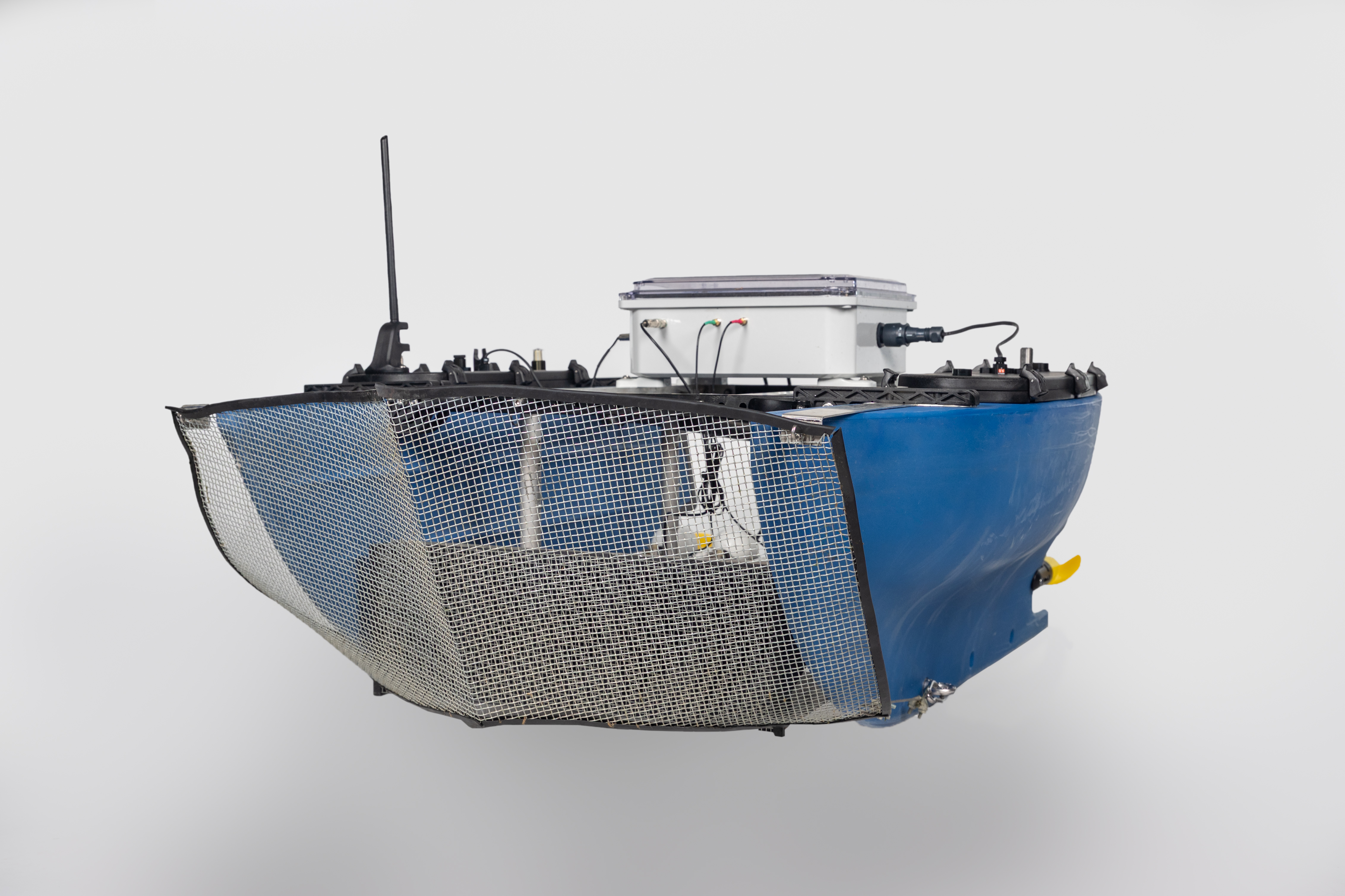 Manta v1.0 side view