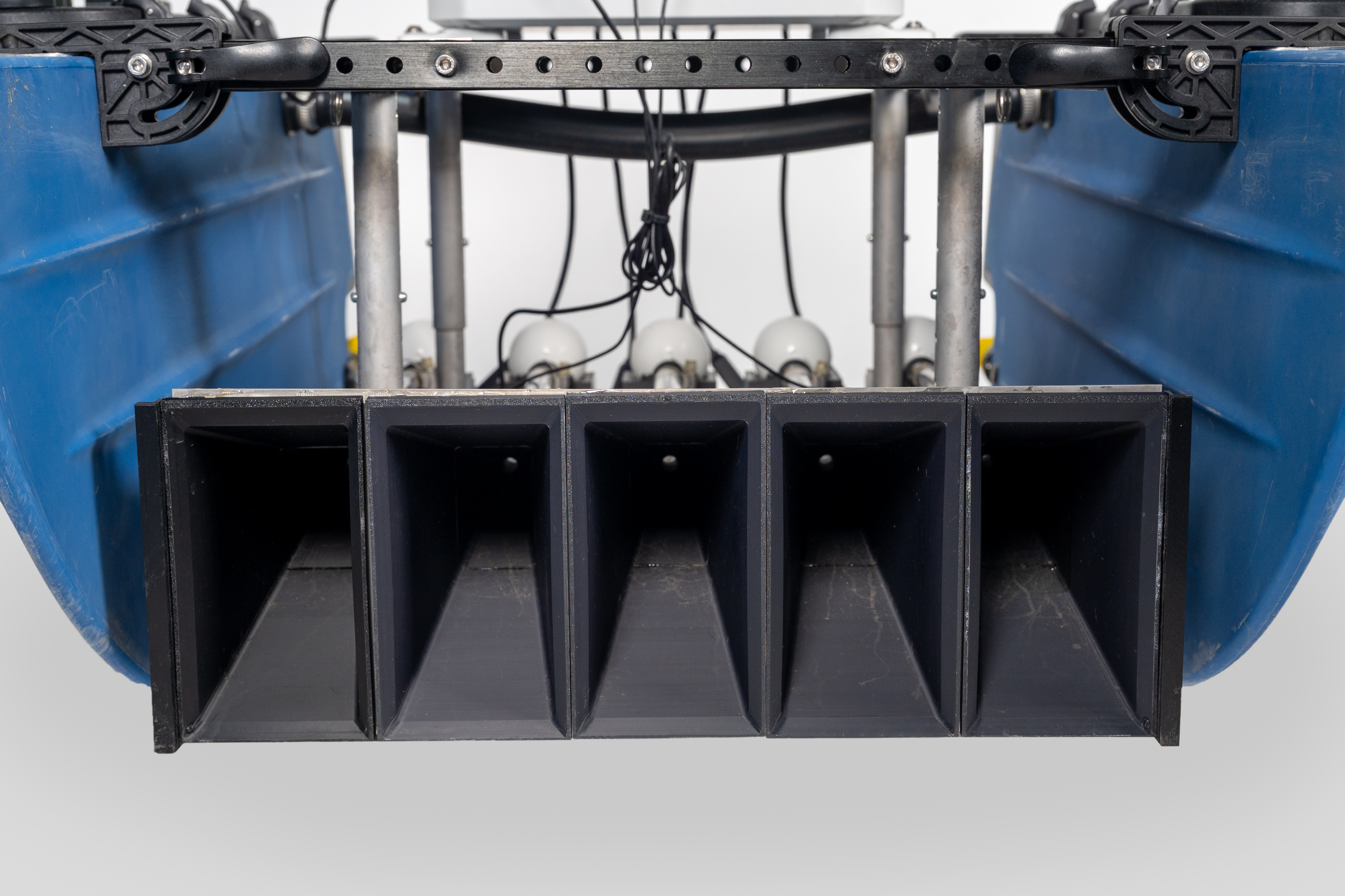 Manta v1.0 in action