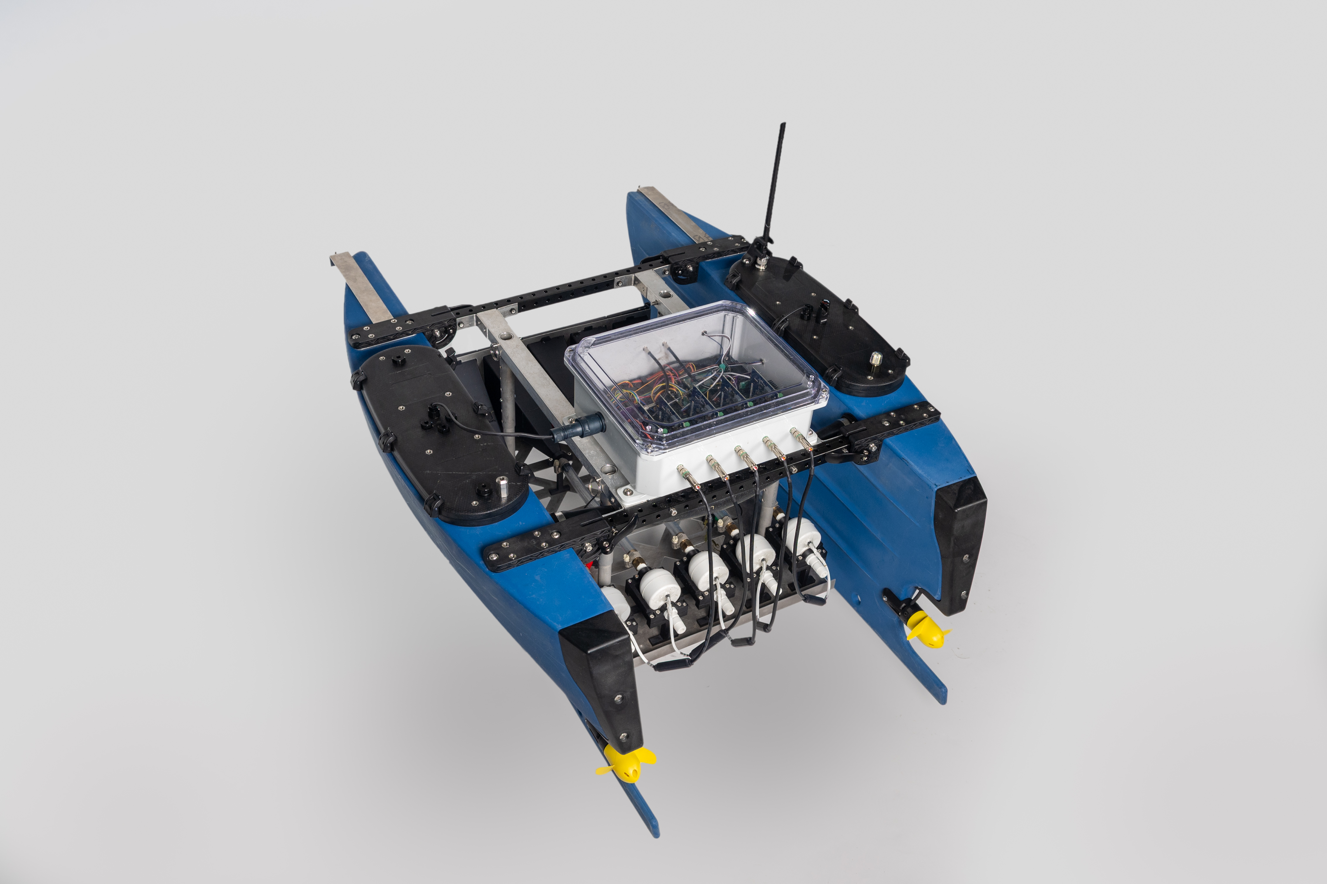 Manta v1.0 on display